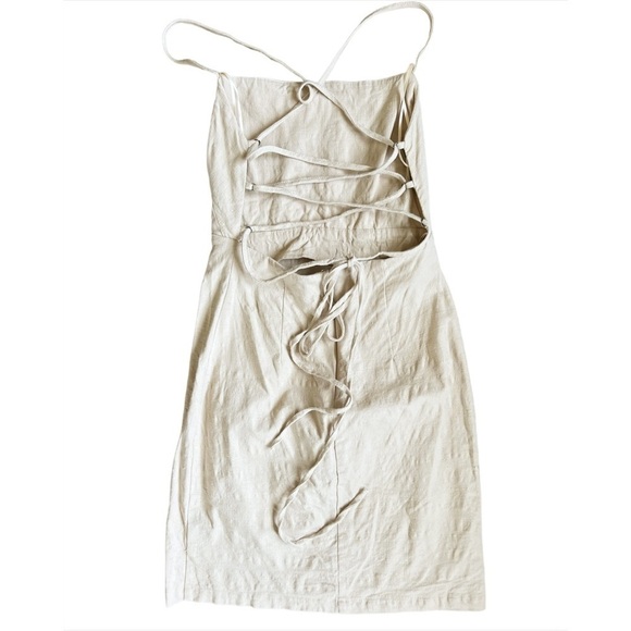 ASTR Mari Linen Blend Strappy Tie Back Neutral Mini Dress Size XS - Picture 8 of 8